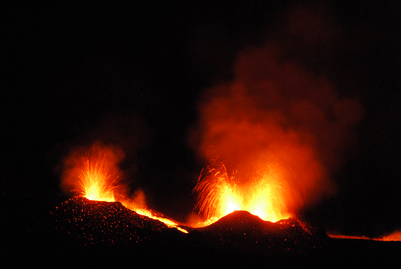 éruption32 du volcan 16-10-2010.JPG
