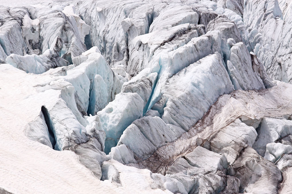 glacier crevasse_modifié-1.jpg