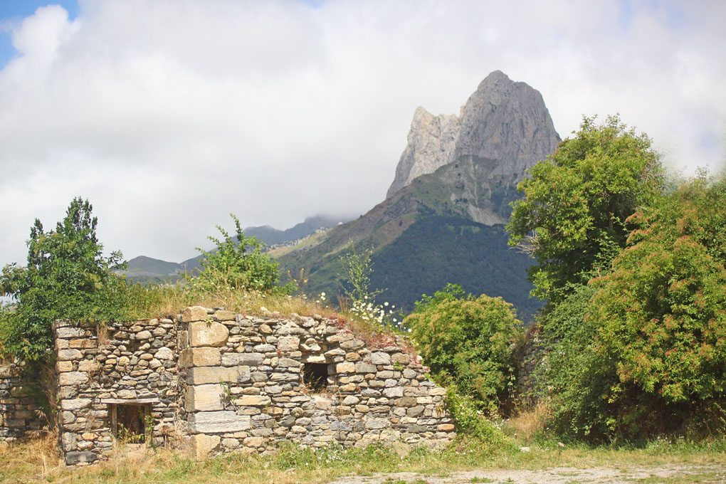 4 ruine env.jpg