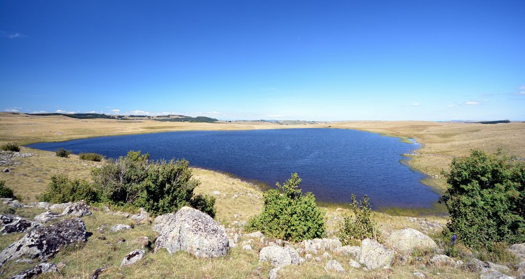 Lac de Saint-Andéol- Aubrac.JPG