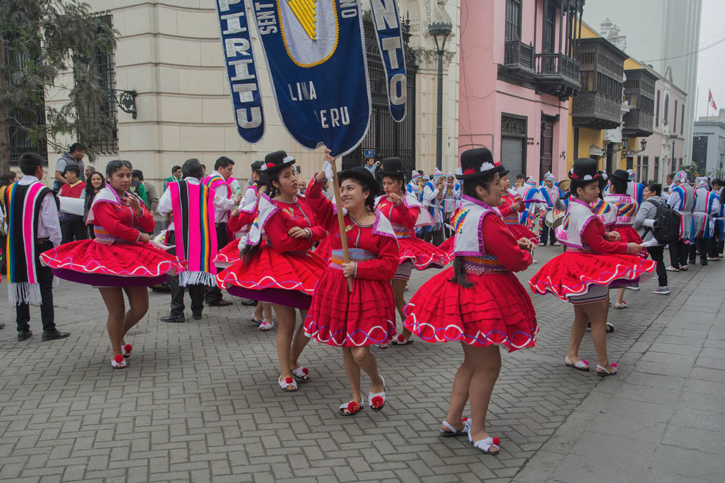 180-Jour de  fête à Lima.jpg