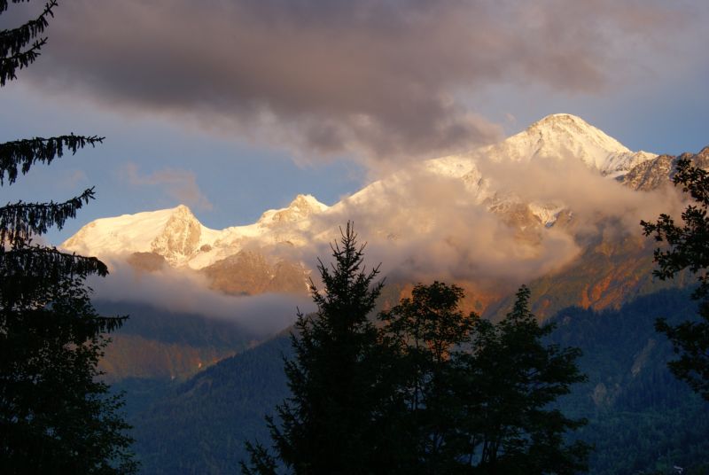 Massif du Mont Blanc.JPG