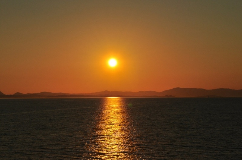 tramonto sul battello(grecia).JPG